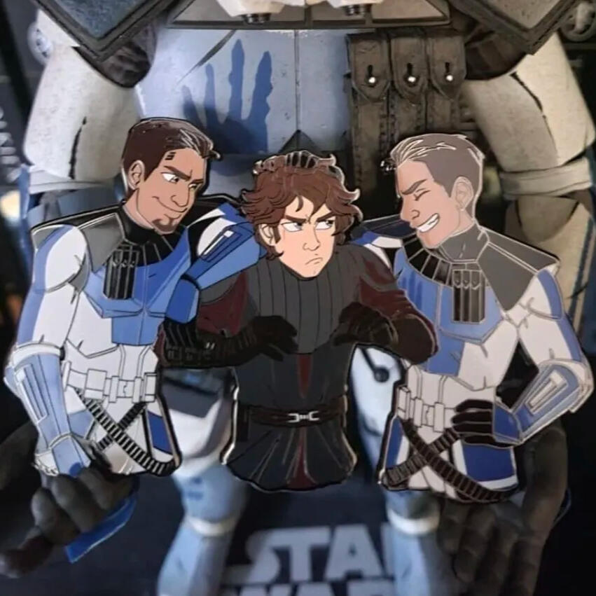 Fives and Echo enamel pin. Artwork by lp_artworks.